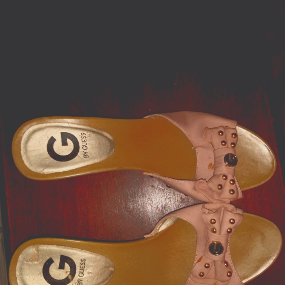 Guess High heels